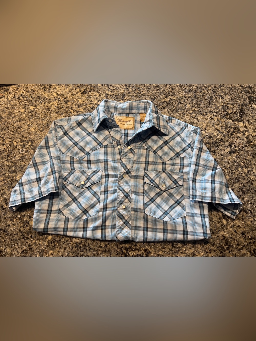 Wrangler Women’s  Blue and Black Plaid Western Button-Down Pearl Snap Buttons